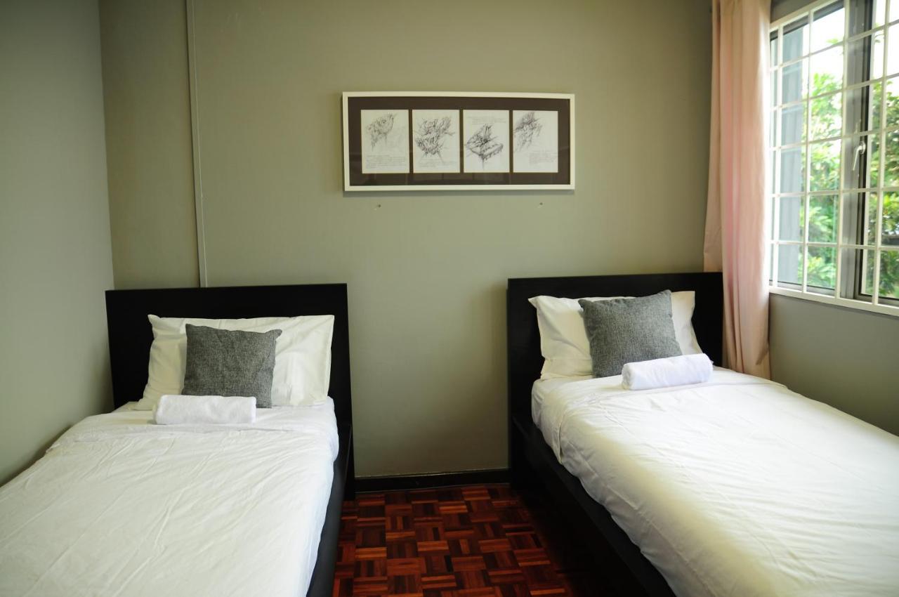 Grayhaus Spacious Bungalow & Garden Villa - Ss3 Petaling Jaya, Near Sunway - Stay Only No Events エクステリア 写真