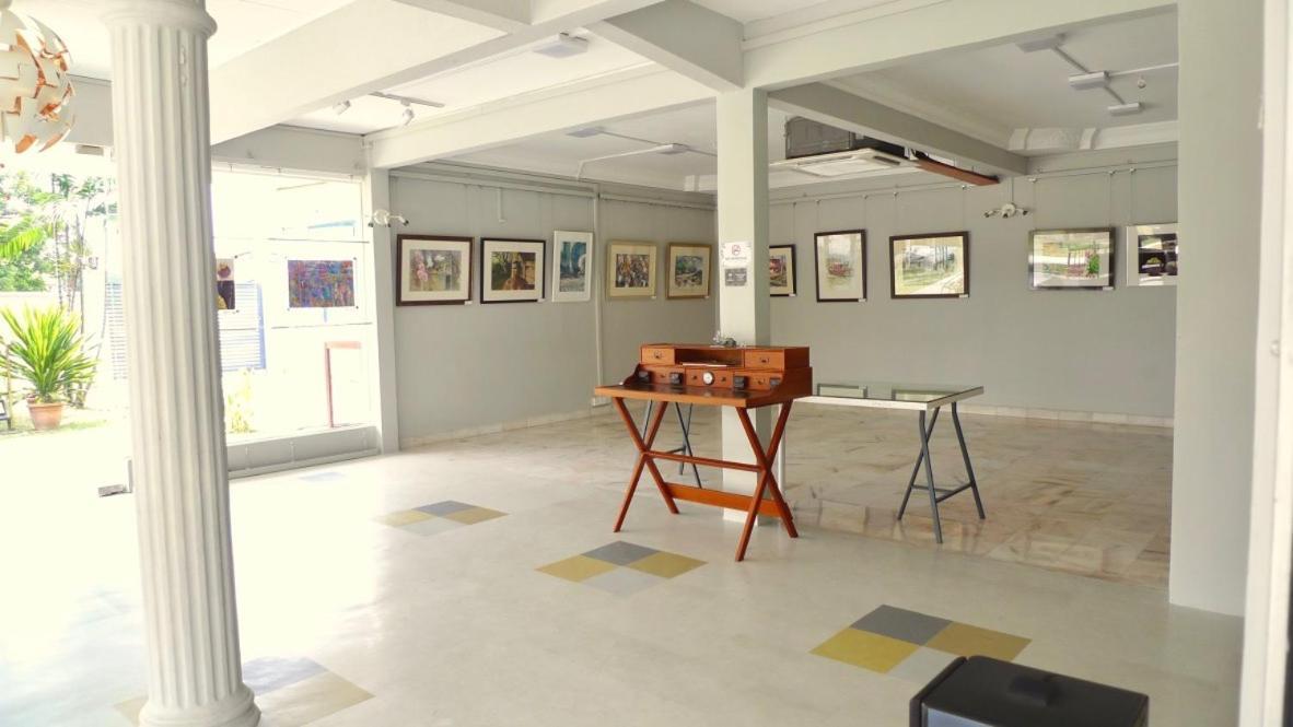 Grayhaus Spacious Bungalow & Garden Villa - Ss3 Petaling Jaya, Near Sunway - Stay Only No Events エクステリア 写真