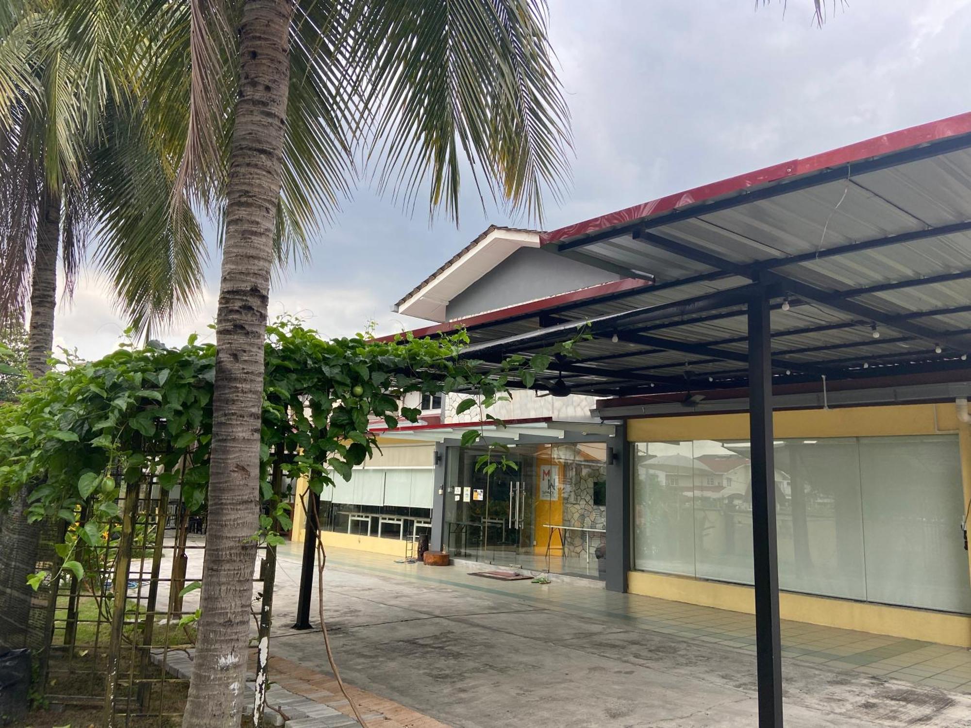 Grayhaus Spacious Bungalow & Garden Villa - Ss3 Petaling Jaya, Near Sunway - Stay Only No Events エクステリア 写真