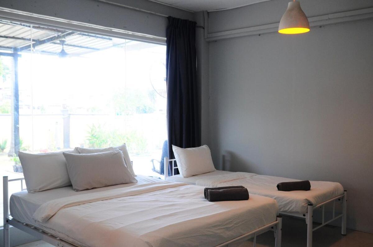 Grayhaus Spacious Bungalow & Garden Villa - Ss3 Petaling Jaya, Near Sunway - Stay Only No Events エクステリア 写真