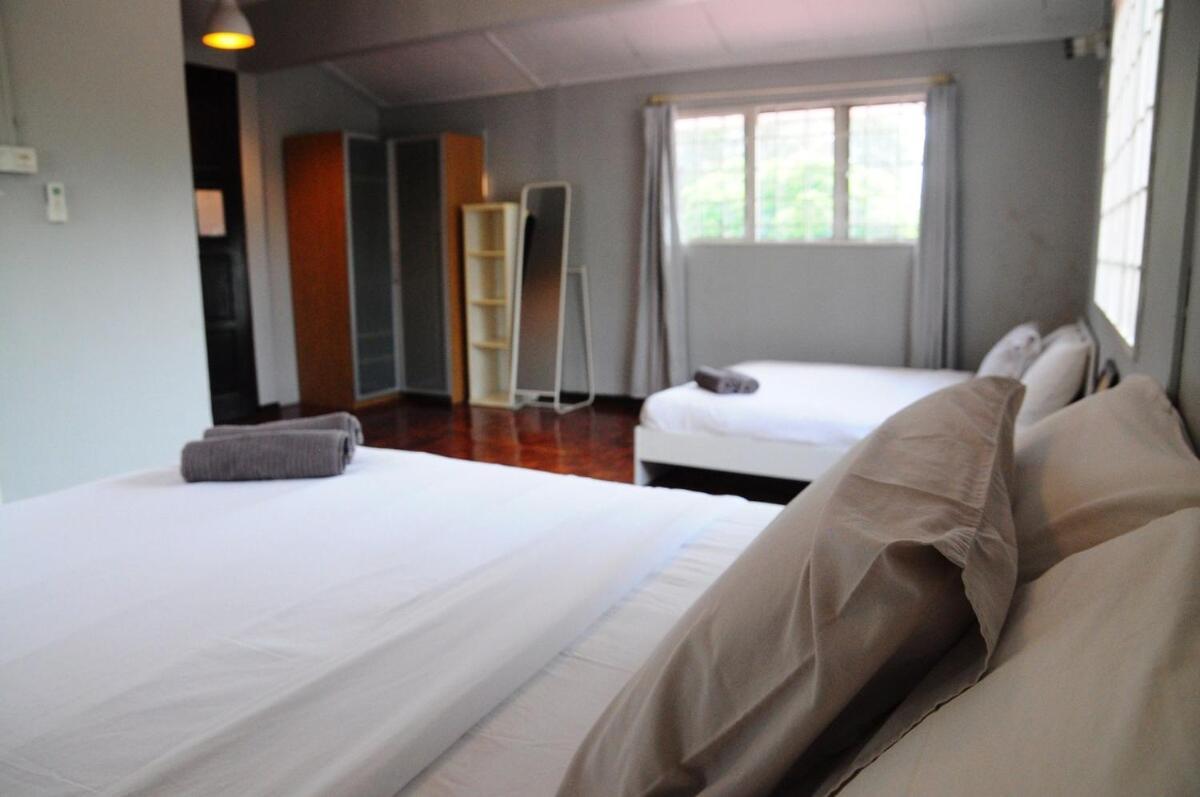 Grayhaus Spacious Bungalow & Garden Villa - Ss3 Petaling Jaya, Near Sunway - Stay Only No Events エクステリア 写真